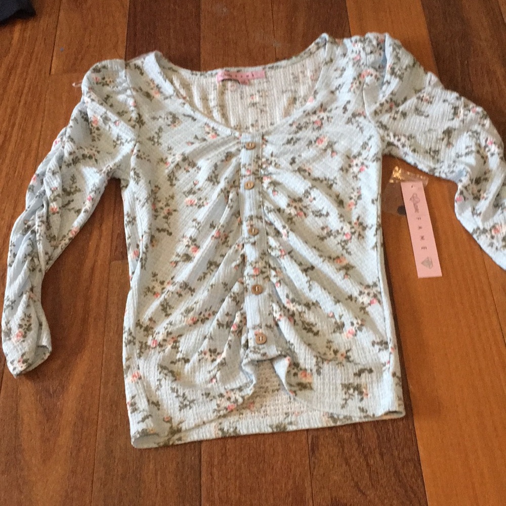 Light blue floral pattern scrunched shirt